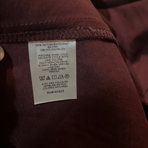 LOFT Burgundy Pleated Tie Waist Midi Shirtdress Size 6P NWT - Picture 7 of 10